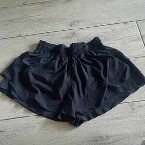 Lululemon shake it out shorts